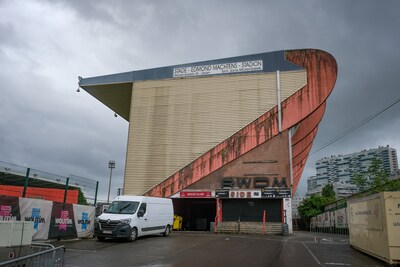Molenbeek menace d'expulser le RWDM après la suppression de son nom