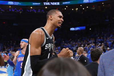 Un match 7 de folie: les Spurs en finale face aux Knicks après un exploit en Oklahoma