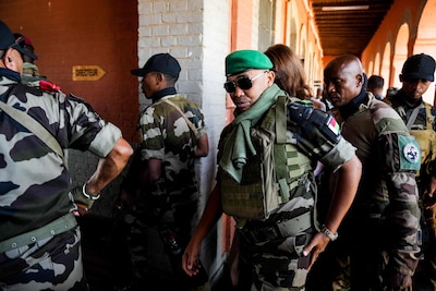 Le colonel Randrianirina en passe d’être investi président à Madagascar
