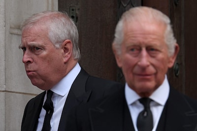 Le prince Andrew, empêtré dans les scandales, renonce à son titre royal
