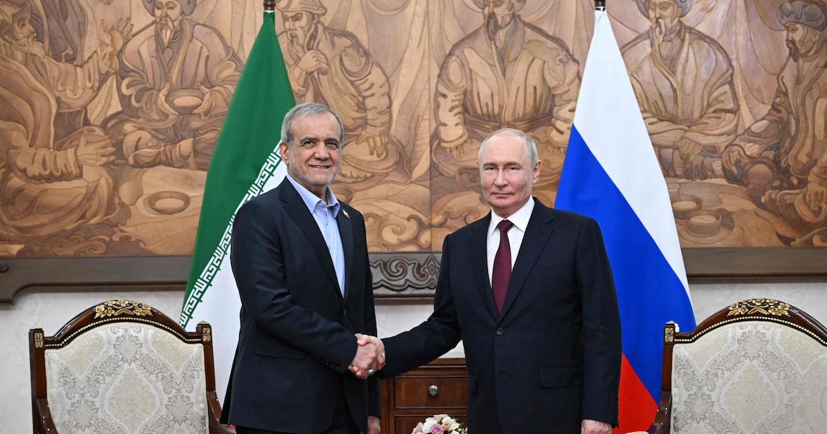Le président iranien a rencontré Poutine, une première depuis le début de la guerre au Moyen-Orient