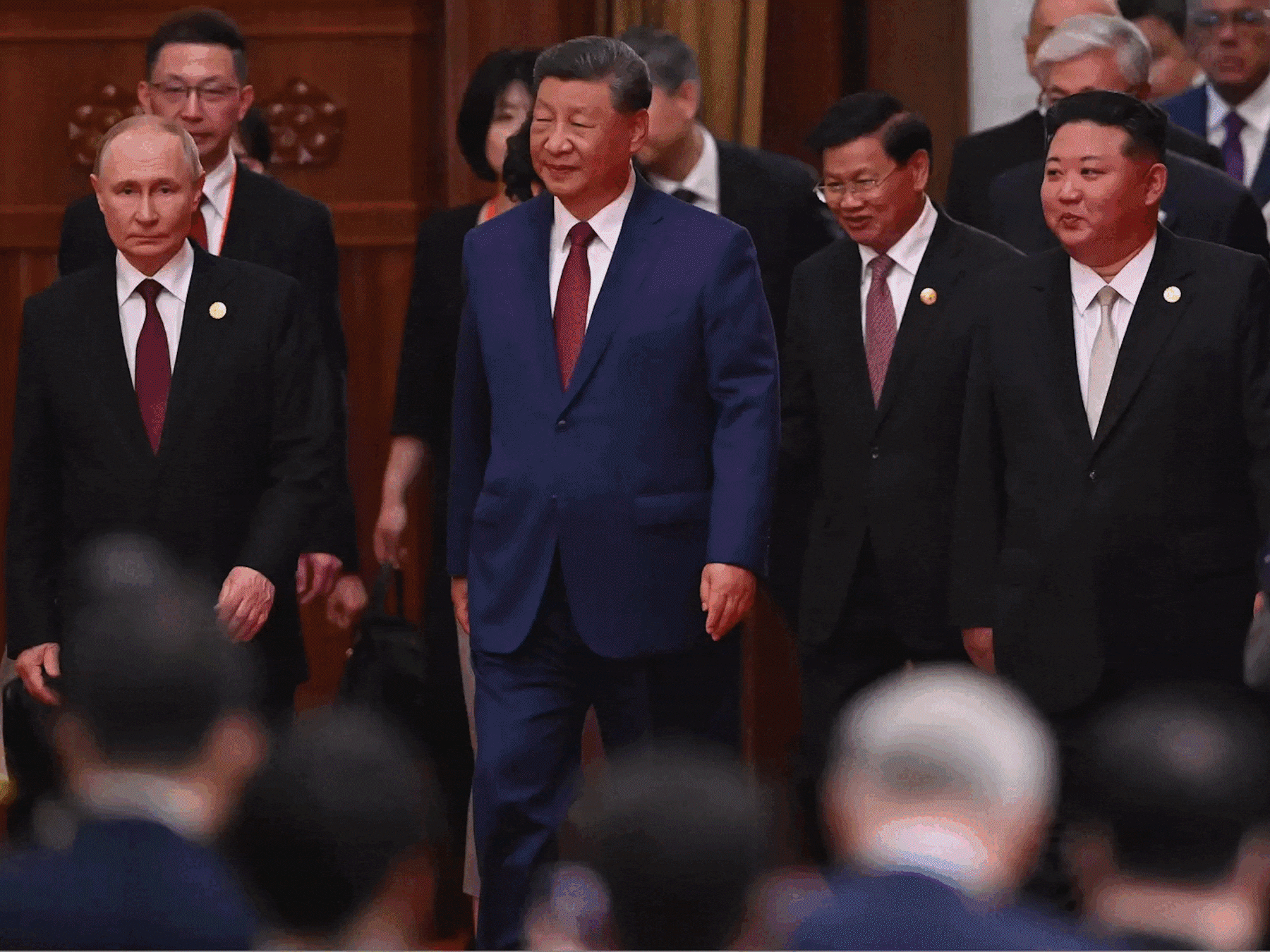 Une rencontre historique: Pékin réunit Kim, Poutine et Xi pour un défilé militaire en forme de défi à l’Occident