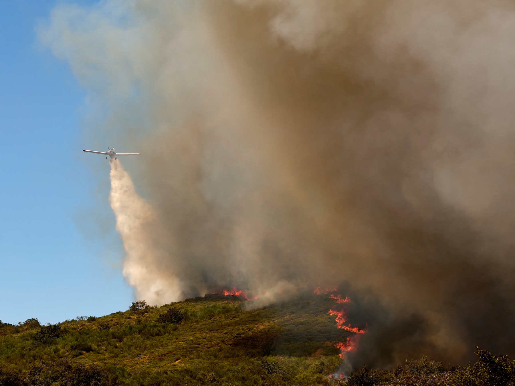 Les incendies ont dévasté 30.000 hectares supplémentaires en 24 heures en Espagne