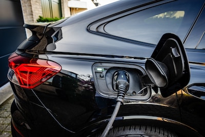 Une recharge courte, mais une facture exorbitante: un conducteur de Kia doit payer 14.500 euros