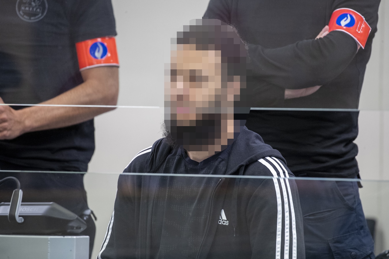 la-d-fense-d-abdeslam-enfonce-le-clou-la-fusillade-de-la-rue-du-dries