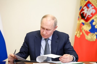 Vladimir Poutine signe une loi visant à exproprier
