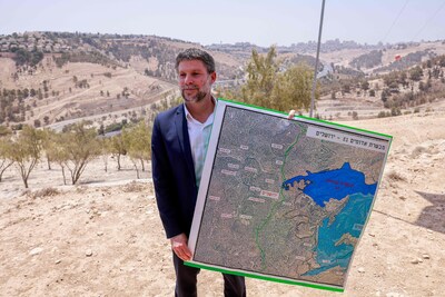 Un ministre israélien présente un “plan” pour annexer Gaza si le Hamas refuse de se rendre