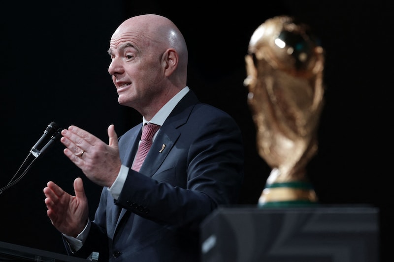 Infantino compte sur la pr&eacute;sence de l'Iran au Mondial: &ldquo;Il n'y a pas de  plan B, C ou D&rdquo; | 7sur7.be