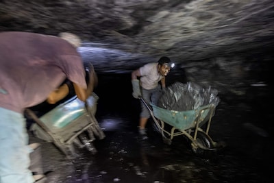 Au moins huit morts dans l’éboulement d’une mine d