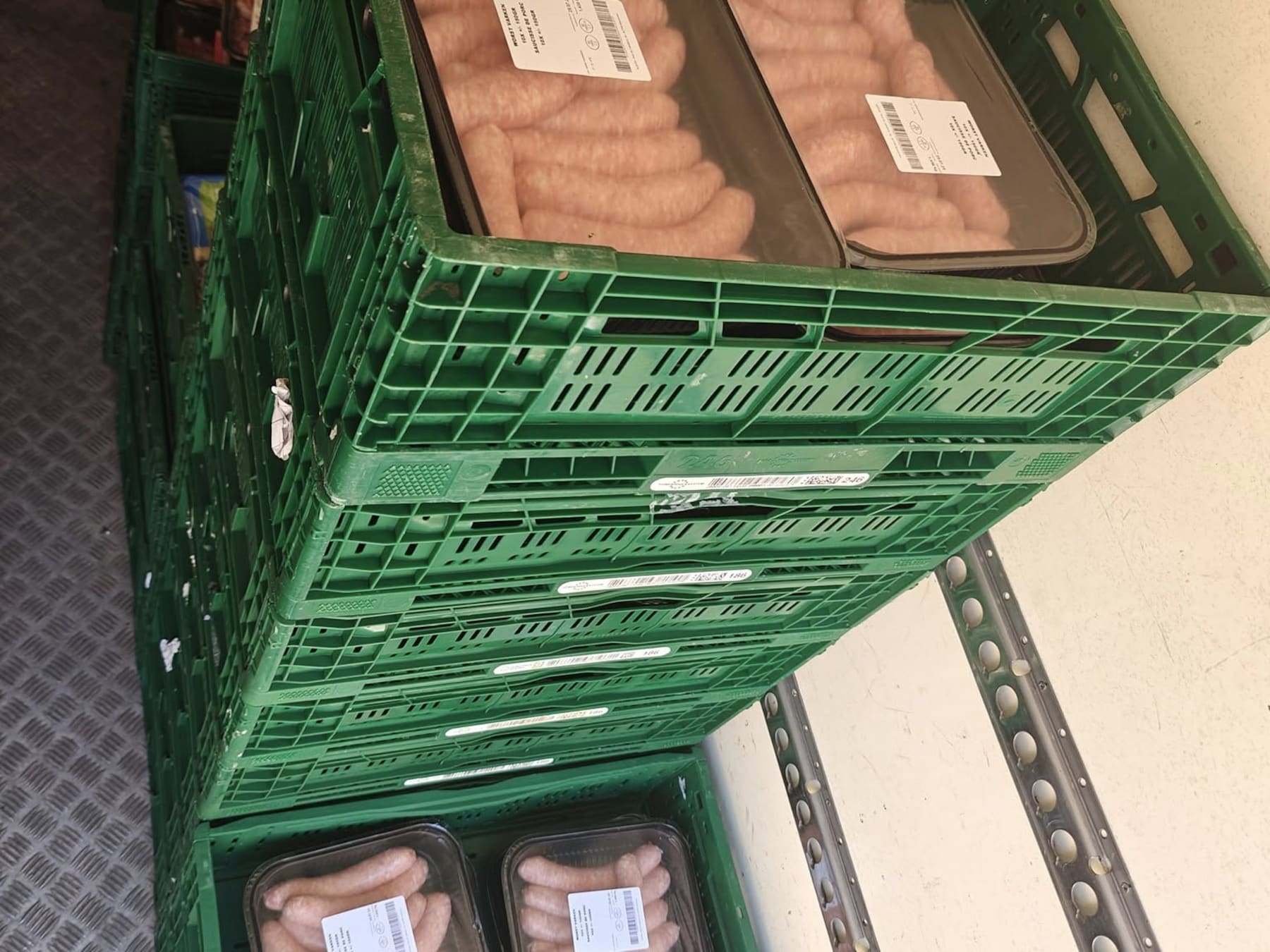 Des scouts commandent par mégarde 2.900 saucisses chez Colruyt: “On avait déjà fait cette erreur”