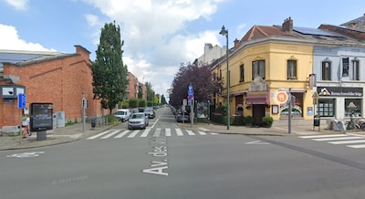 Un incendie ravage une salle événementielle à Etterbeek