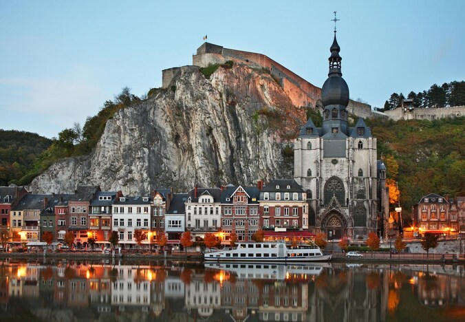 Le corps d’un homme repêché dans la Meuse à Dinant | 7sur7.be