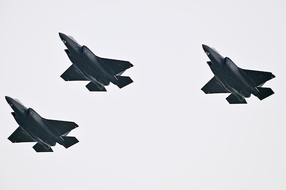 Les F-35
