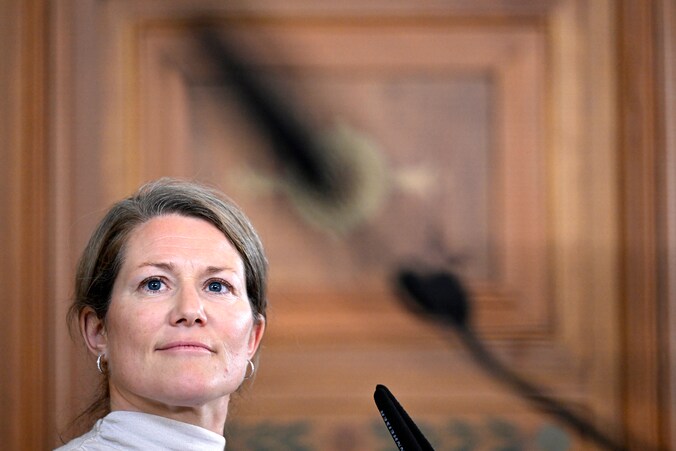 La ministre Van Bossuyt persiste et signe sur sa politique migratoire ...