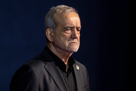 Le président iranien Massoud Pezeshkian, le 3 juillet 2026 à Téhéran.