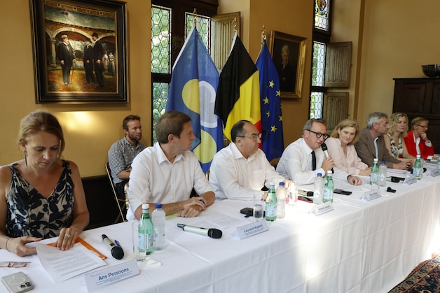 ans persoons laurent hublet ahmed laaouej boris dillies elke van den brandt budget dirk de smedt audrey henry et karine