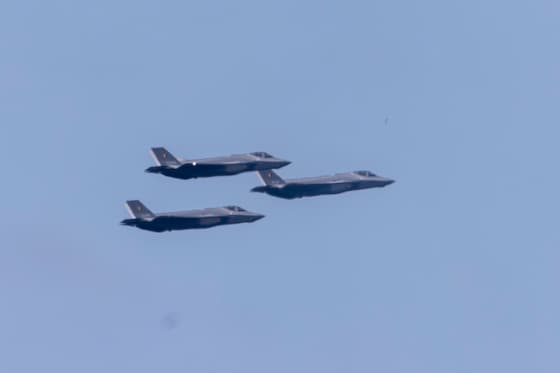 Des F-35 dans le ciel bruxellois. 