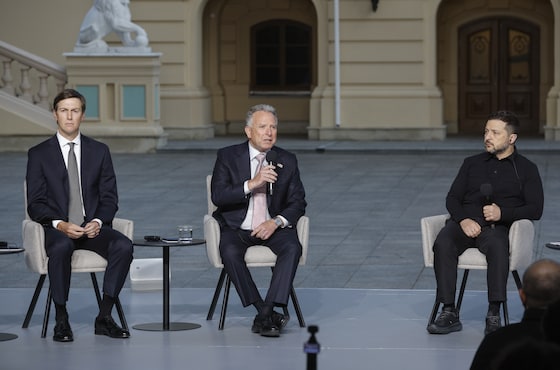 Jared Kushner et Steve Witkoff avec le président ukrainien Volodymyr Zelensky.