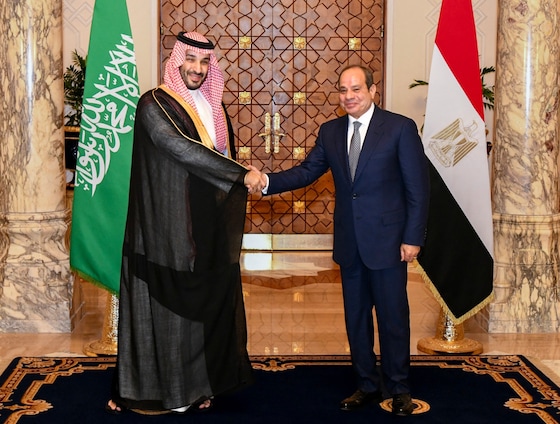Le prince héritier saoudien Mohammed ben Salmane et le président égyptien Abdel Fattah al-Sissi.