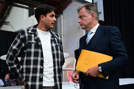 Conner Rousseau (Vooruit) et Bart De Wever (N-VA)