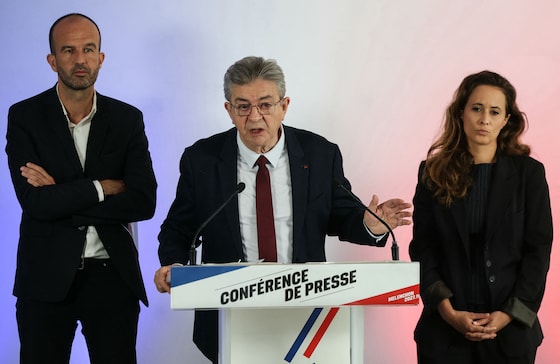 Jean-Luc Mélenchon, avec Manuel Bompard et Clémence Guetté