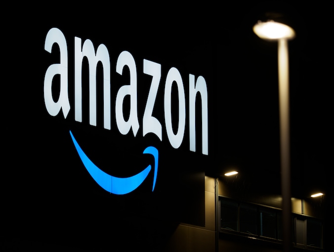 Amazon lancera cette année un service de livraison par drones dans une ...