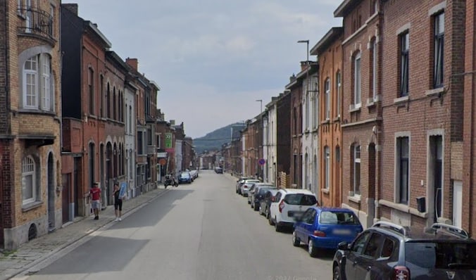 Un trentenaire touché par des coups de feu rue Neuve à Charleroi ...