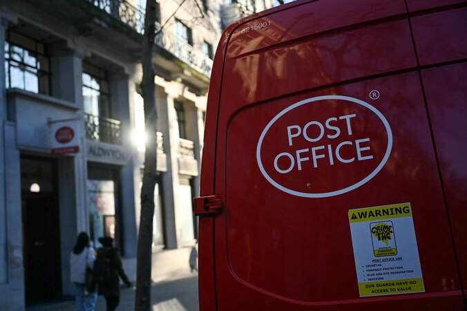 Scandale des postiers britanniques: le chef du Post Office démis de ses ...