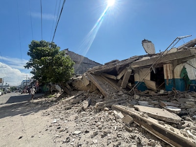 Puissant séisme aux Philippines, alerte au tsunami dans le P