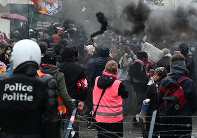 Des centaines de manifestants contre la venue de Jordan Bard
