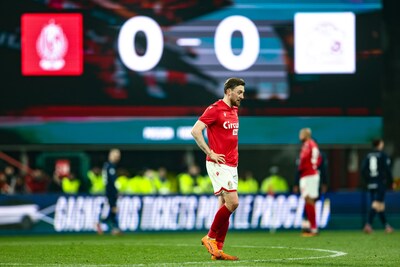 Le Standard et Zulte Waregem se quittent sur un nul, les deux équipes finissent le match à dix